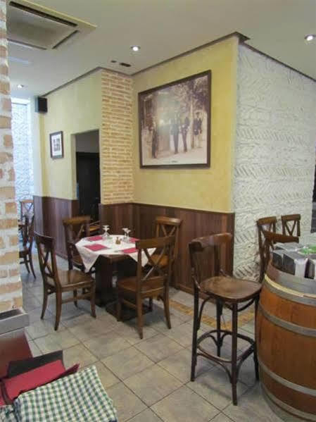 Hostal La Campana Toledo Exteriér fotografie